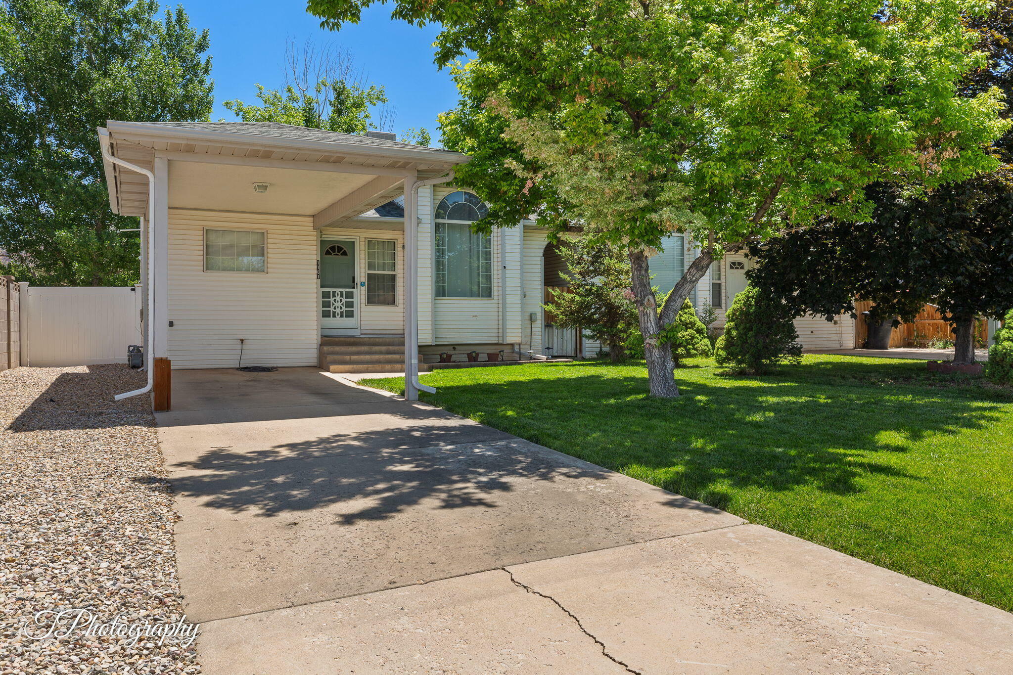 Property Photo: 1161 S 860 W UT 84720