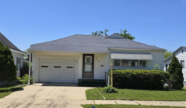534 SE 4th Avenue  Oelwein IA 50662 photo