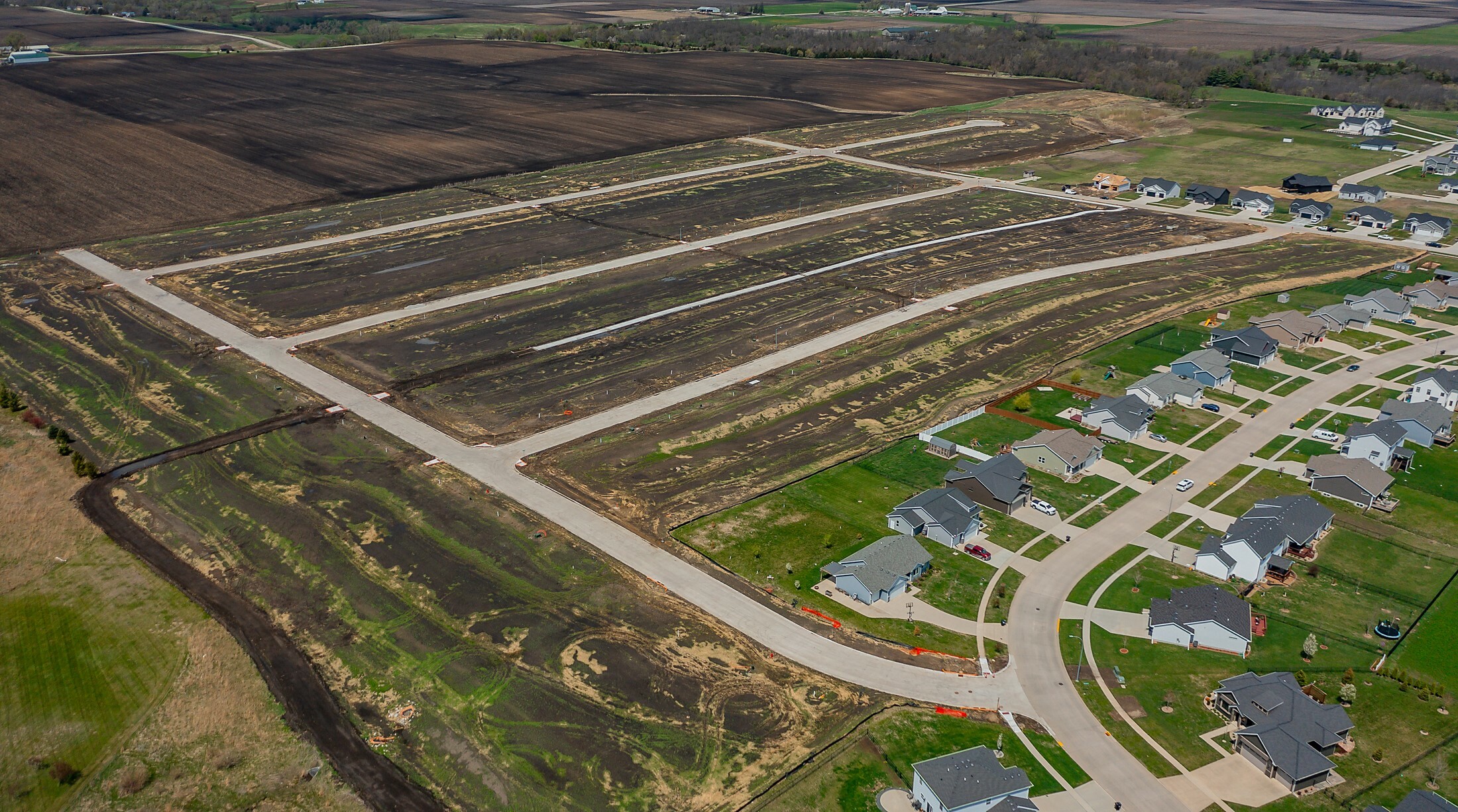 Property Photo:  511 Wildflower Drive  IA 50124 