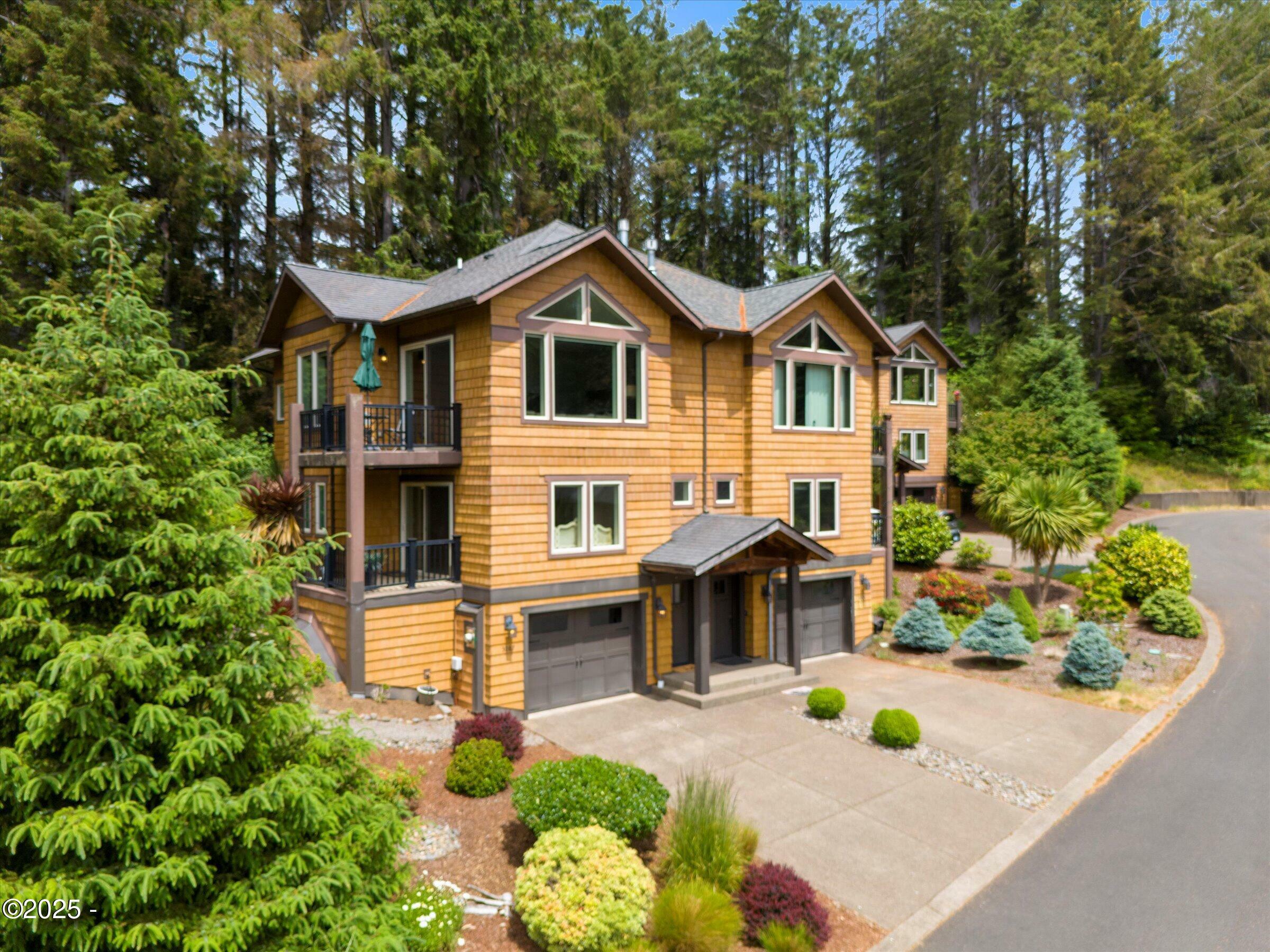 Property Photo: 3087 NE Cascara Court OR 97367