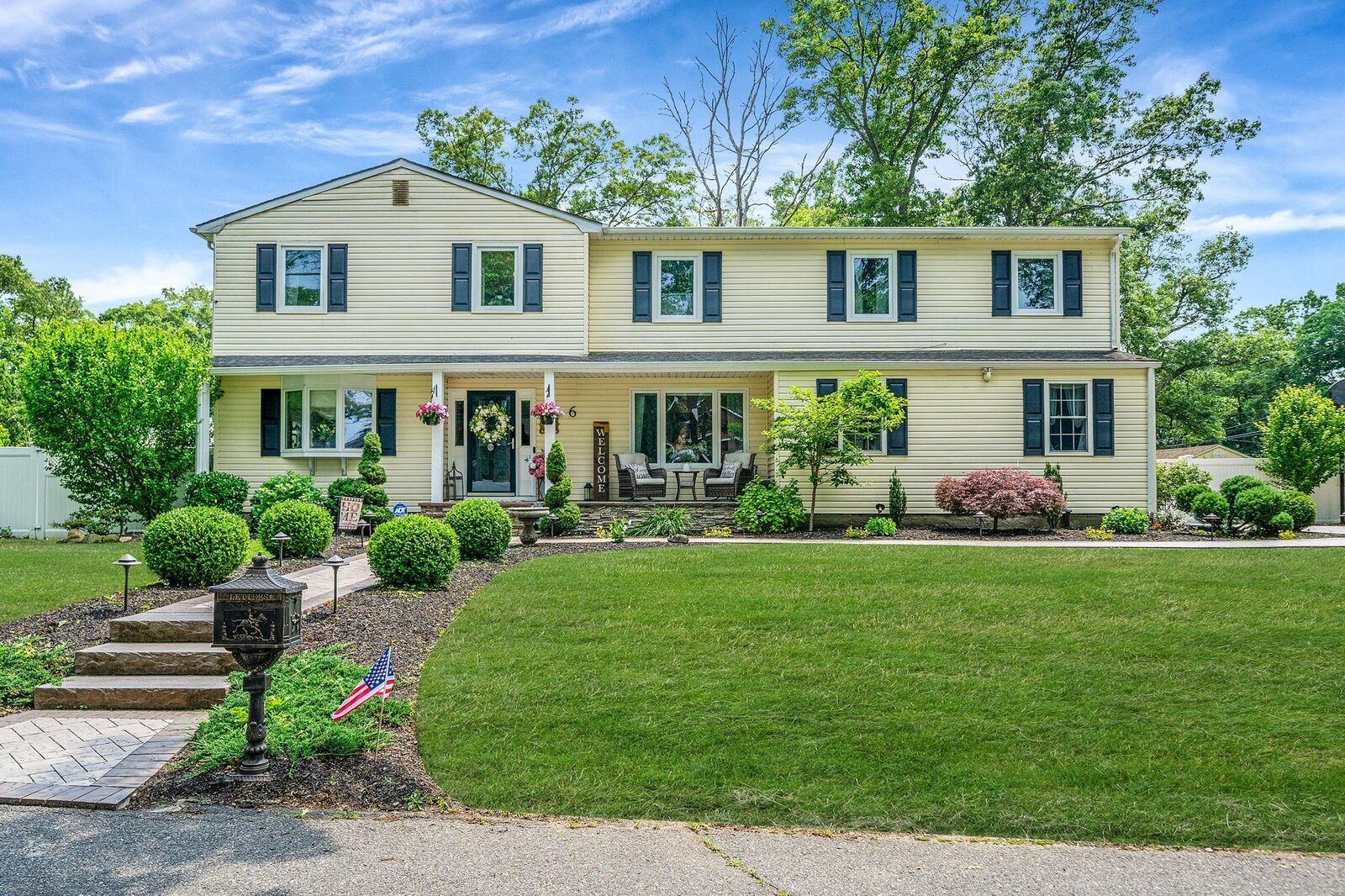Property Photo:  6 Pine Street N  NY 11755 