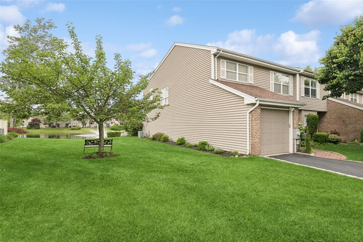 Property Photo:  278 Pond View Lane  NY 11787 