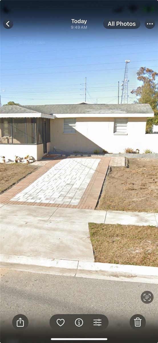 Property Photo: 724 North Avenue FL 34689