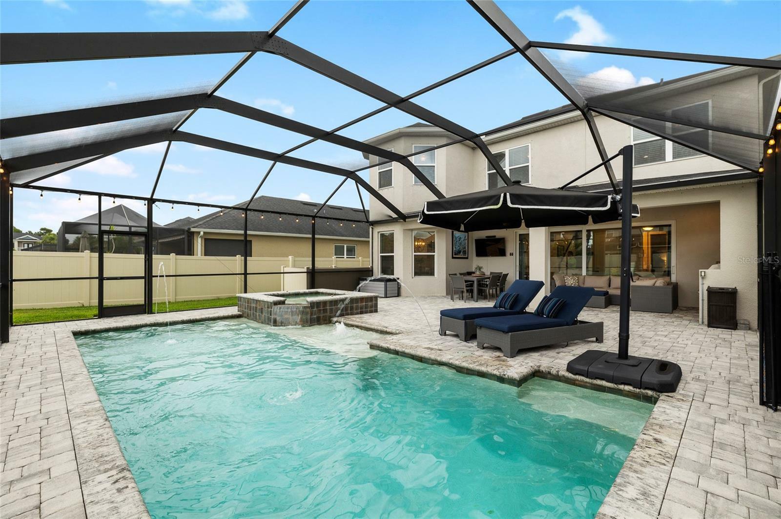 Property Photo: 8019 Marbella Creek Avenue FL 33625