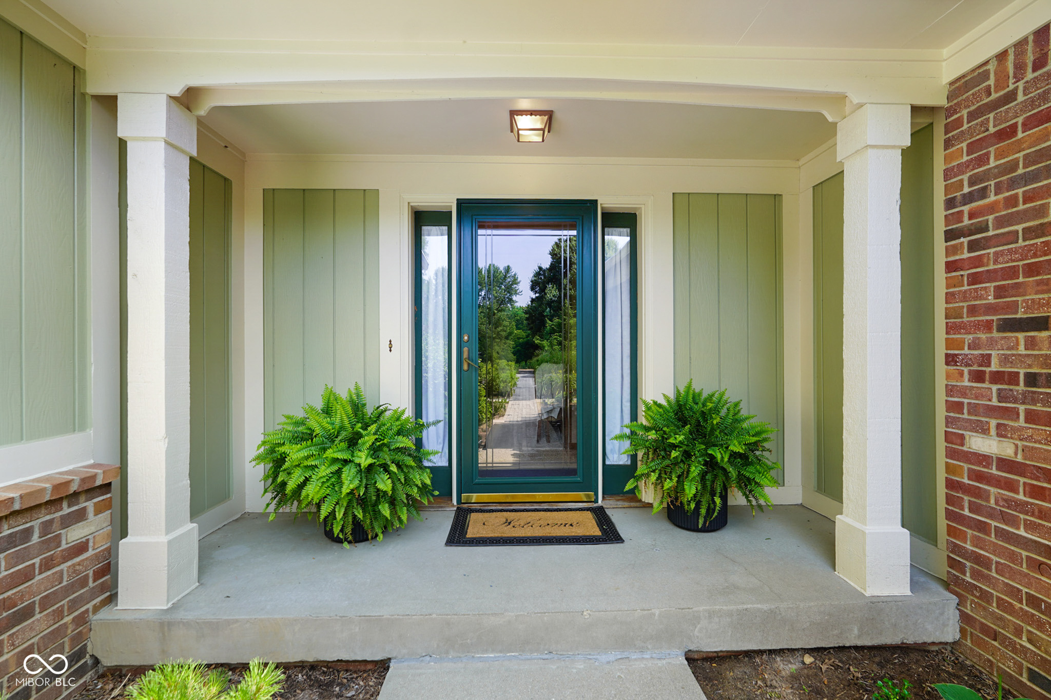 Property Photo: 6118 Deerwood Drive IN 46143