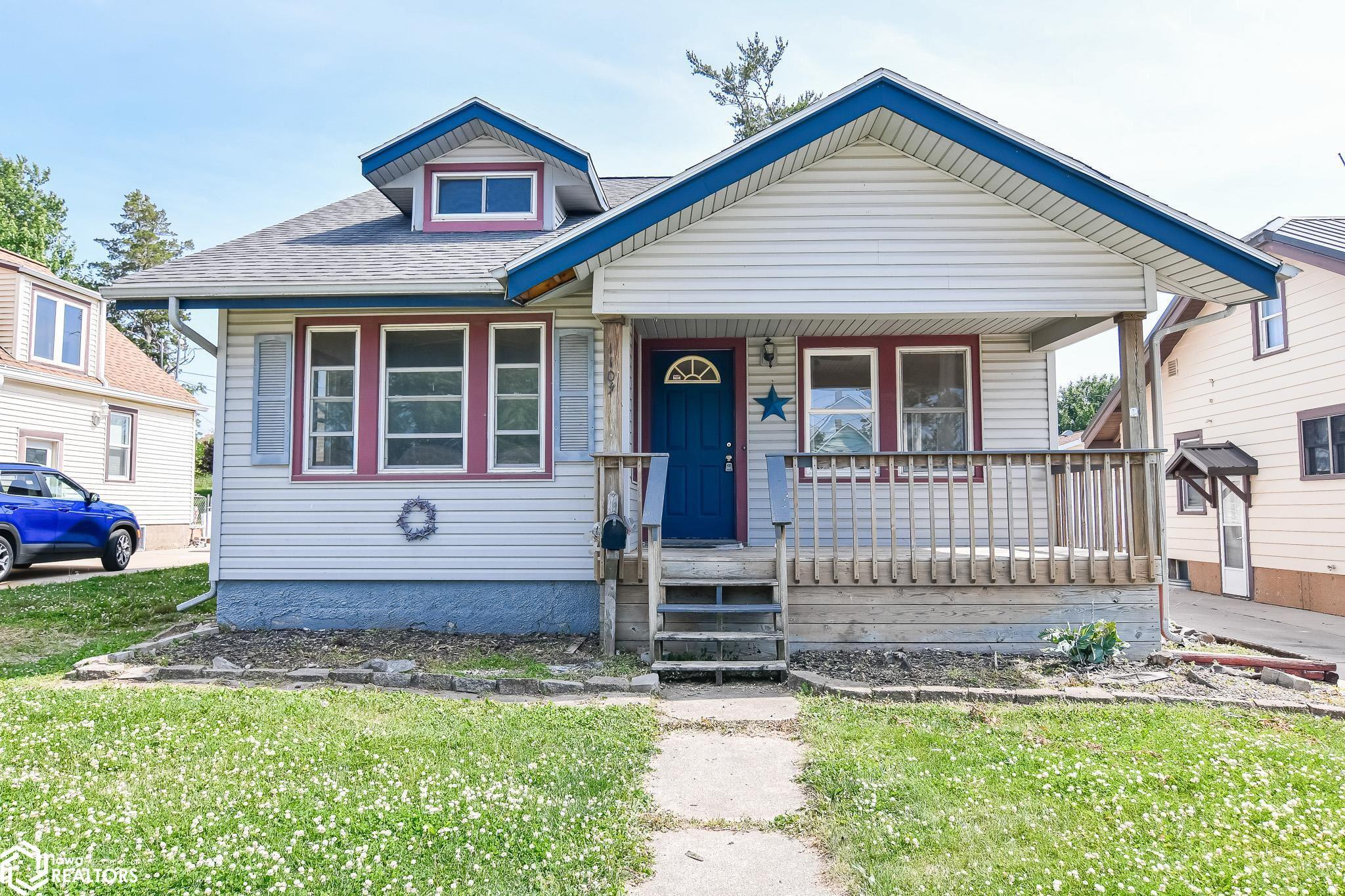 Property Photo: 1107 May Street IA 50158
