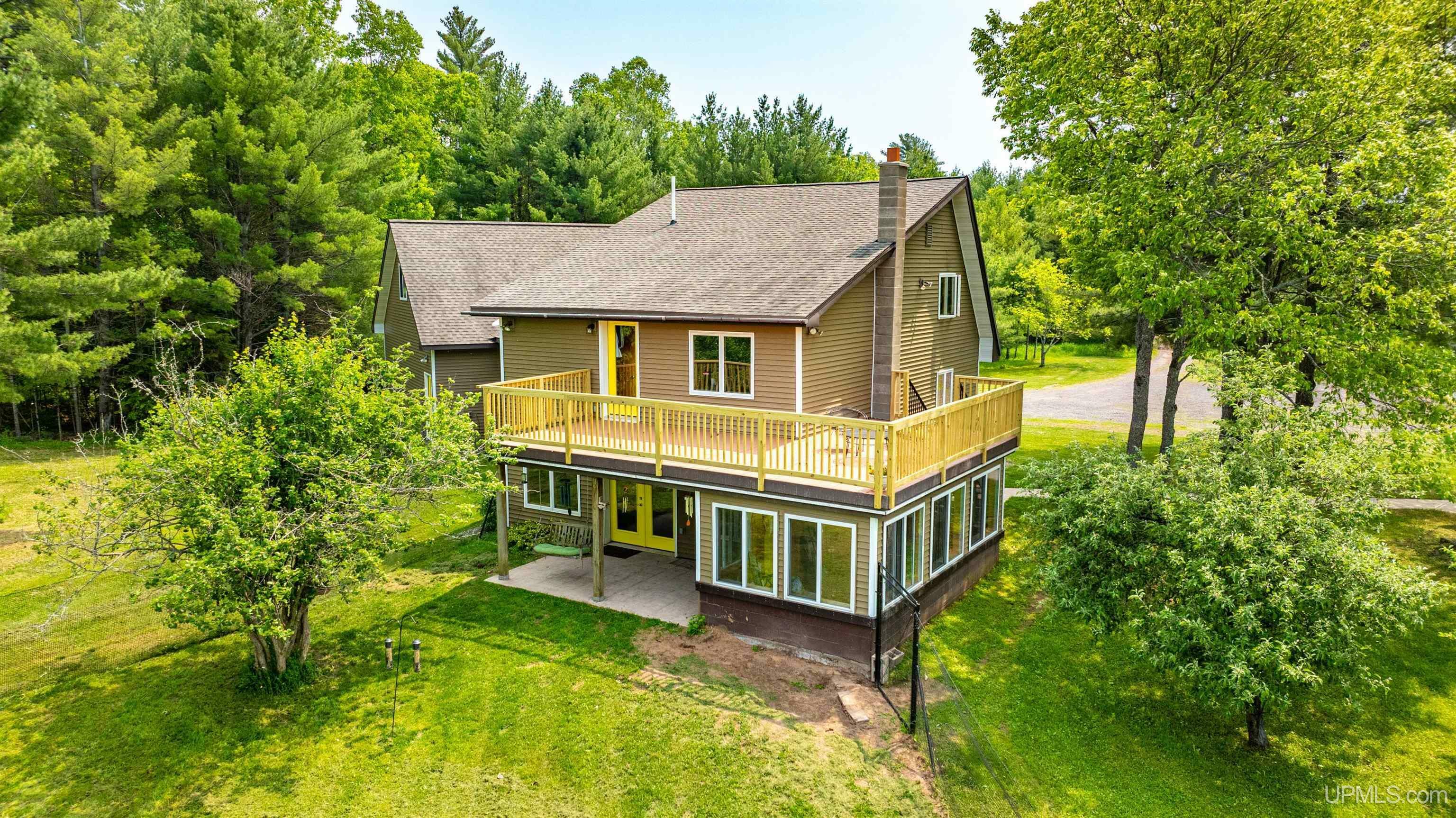 Property Photo: 14992 Donken Road MI 49958