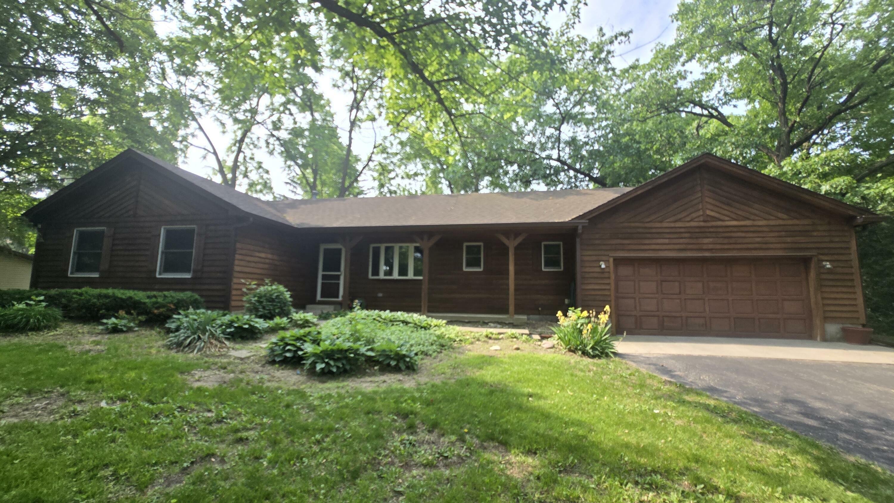 Property Photo: 519 Bird Rd WI 53181