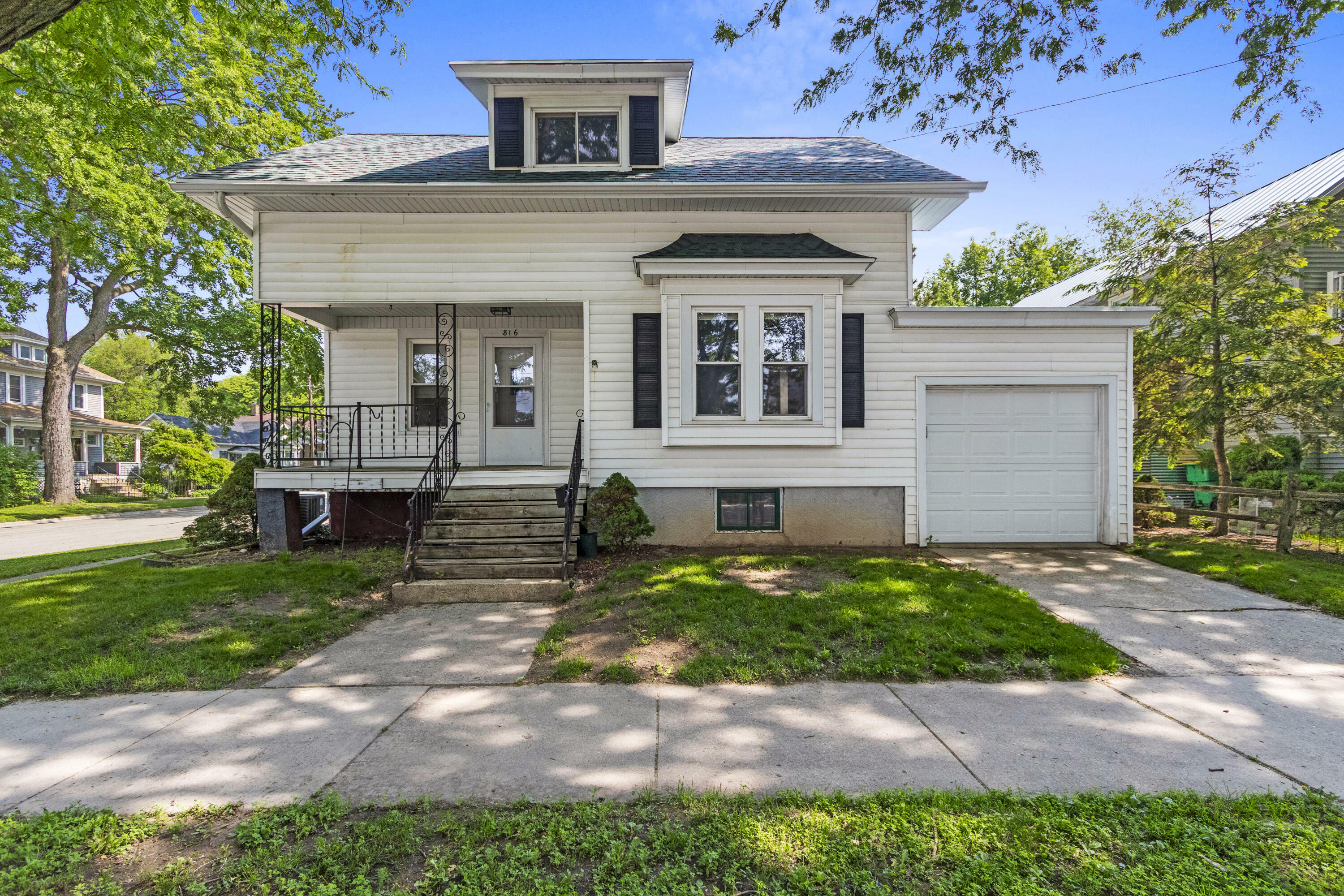 816 Dousman St  Green Bay WI 54303 photo