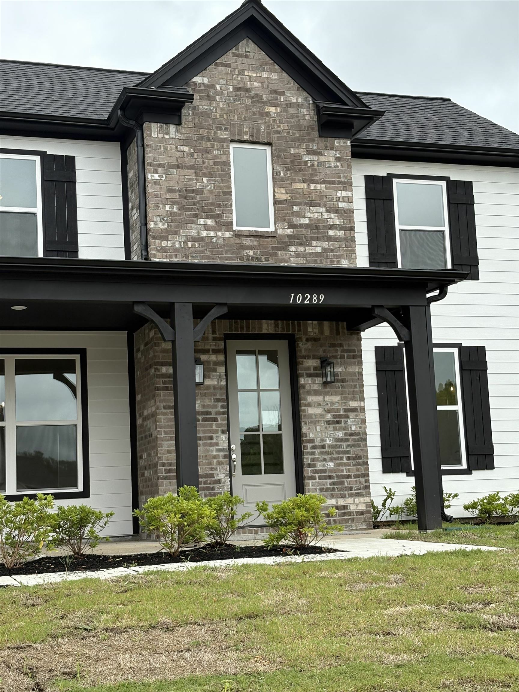 Property Photo: 10289 March Meadows Way MS 38654
