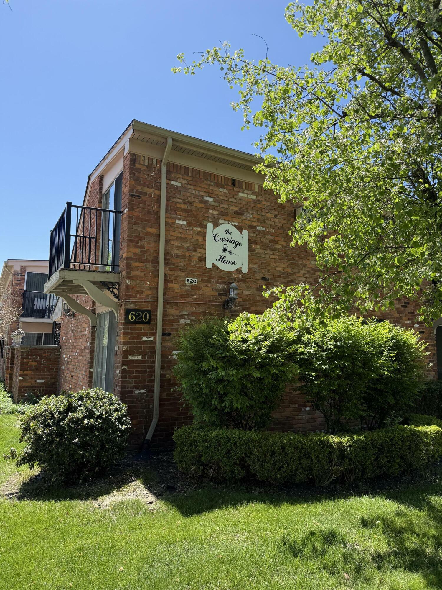 620 E Lincoln Avenue  Royal Oak MI 48067 photo