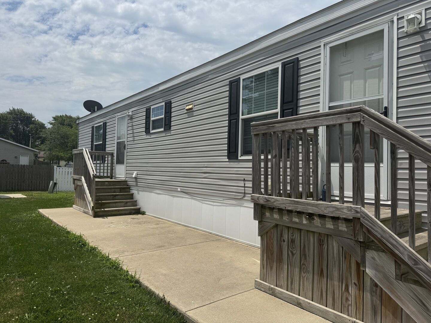 Property Photo:  419 Highland Drive  IL 61704 