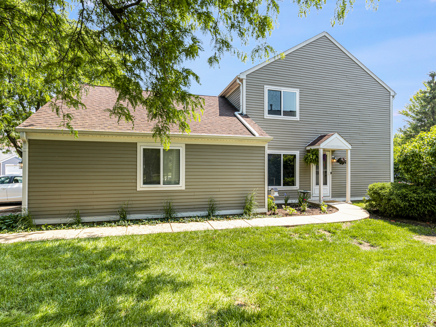 Property Photo: 2675 Stanton Court S IL 60502