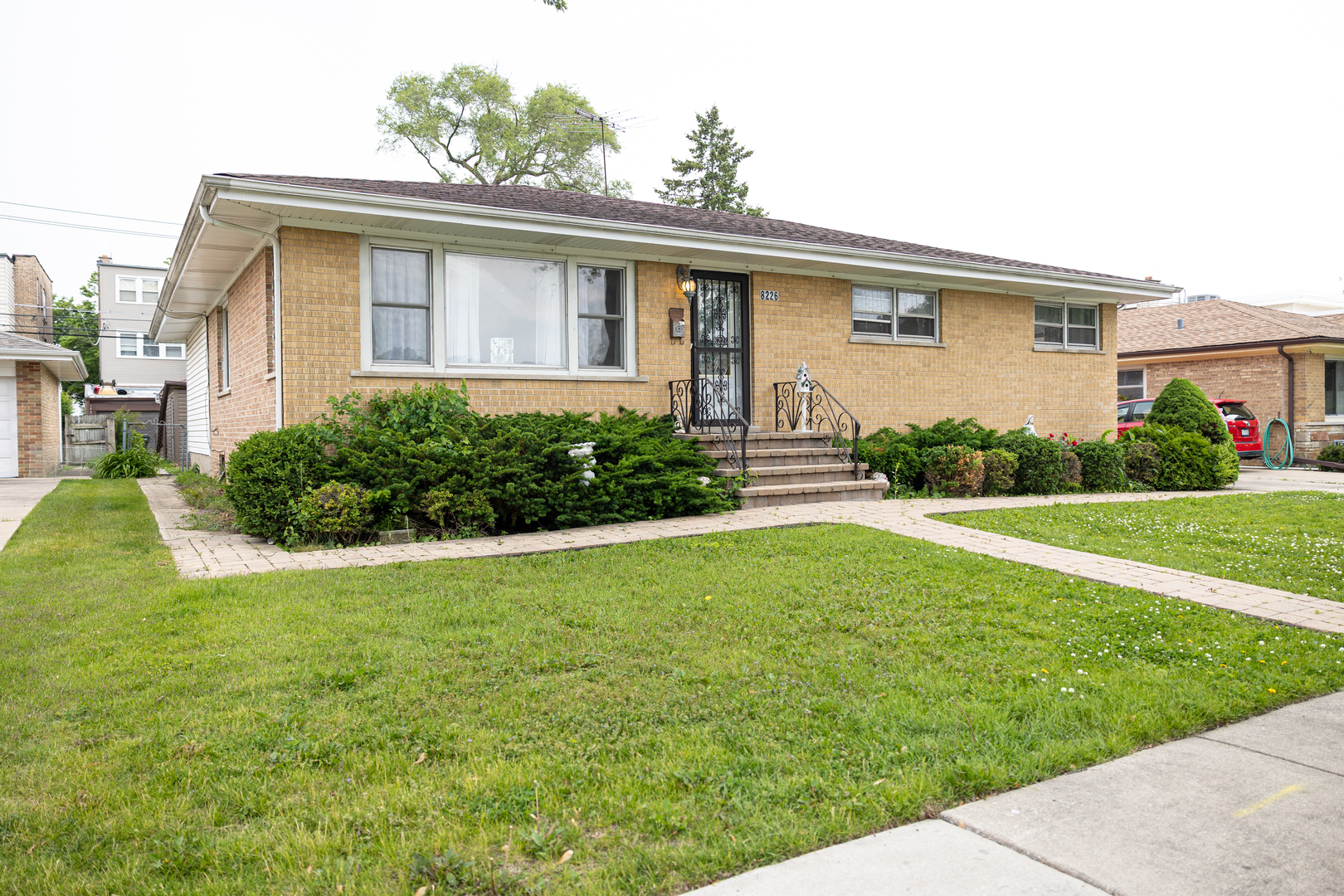 8226 Kenton Avenue  Skokie IL 60076 photo