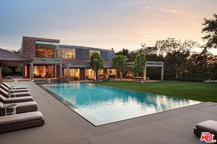 3350 Stoneridge Lane  Los Angeles CA 90077 photo