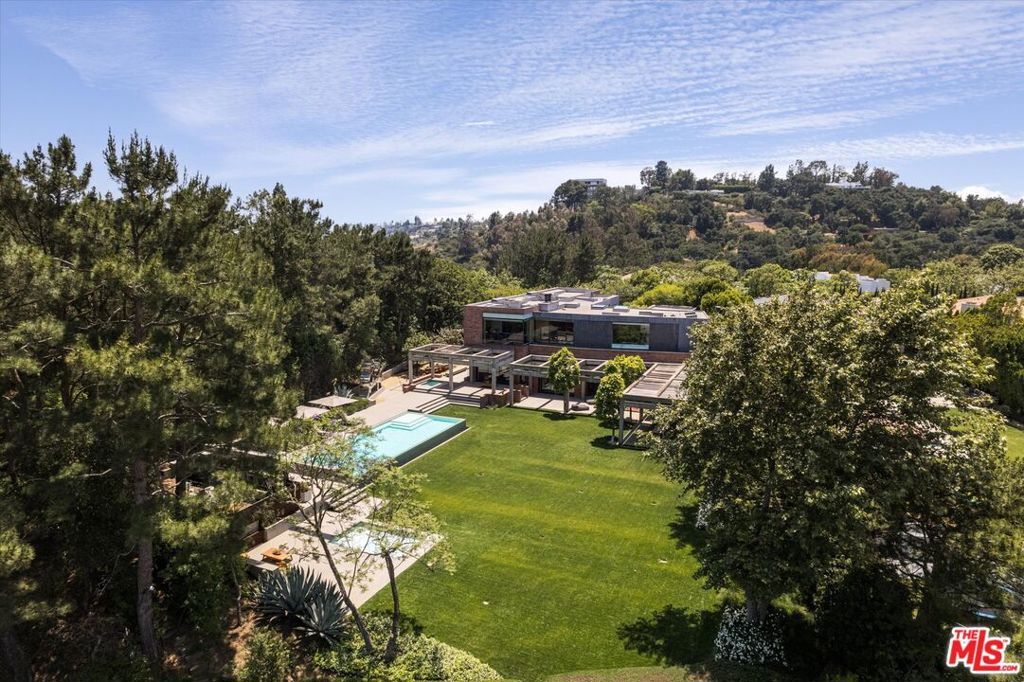 Property Photo:  3350 Stone Ridge Lane  CA 90077 