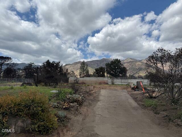 Property Photo: 563 E Las Flores Drive CA 91001