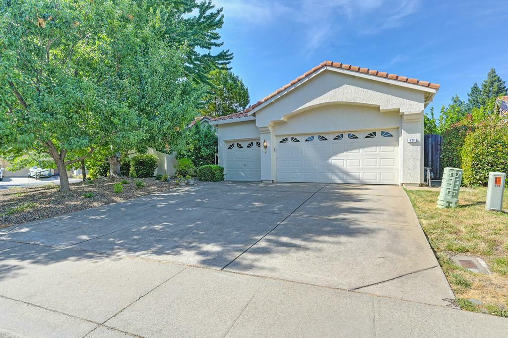 122 Orange Blossom Circle  Folsom CA 95630 photo