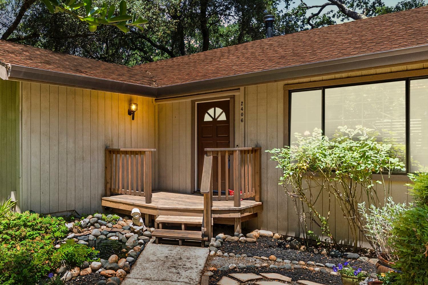 Property Photo: 2406 Knollwood Drive CA 95682