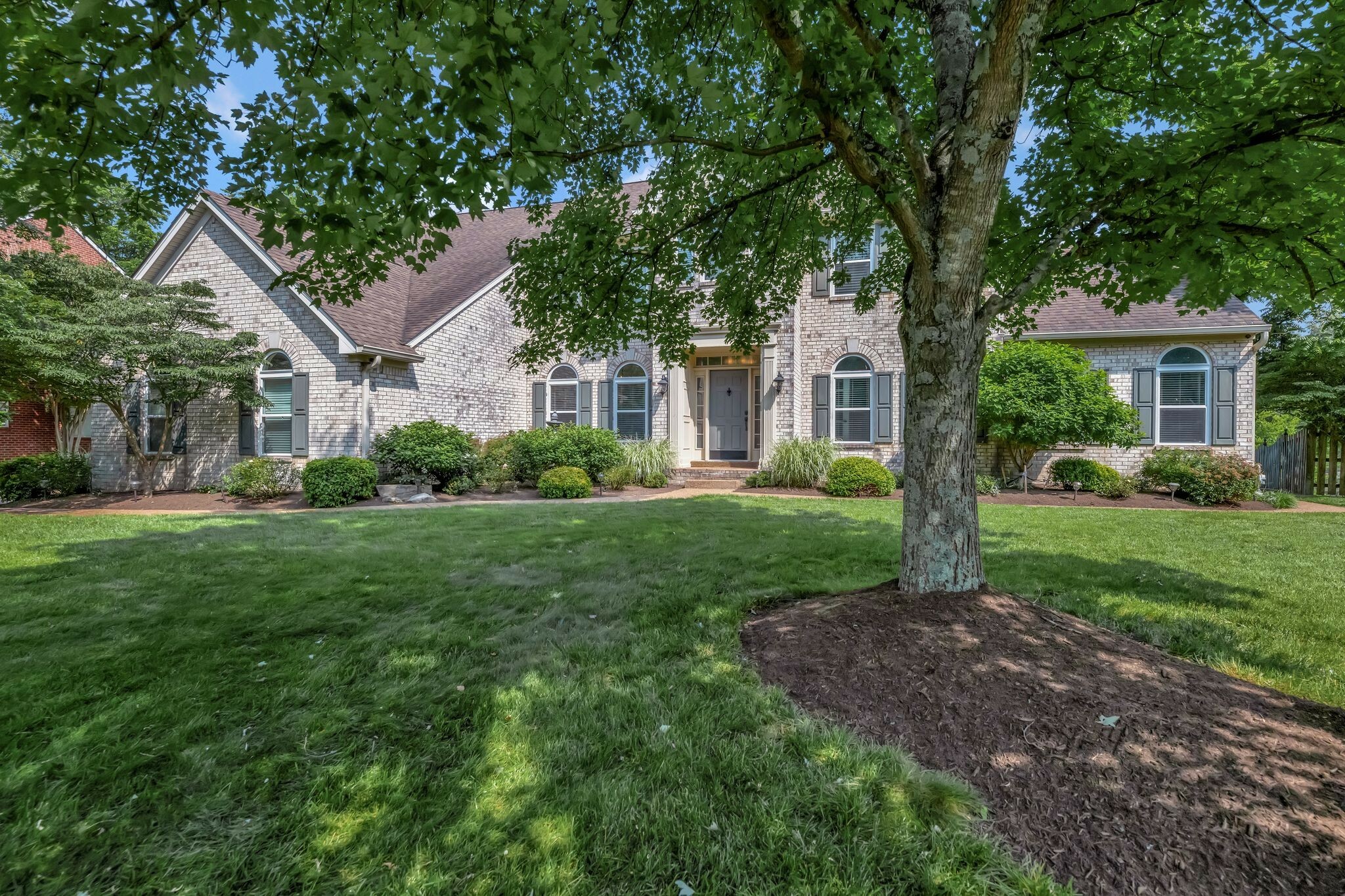Property Photo: 206 Stillcreek Dr TN 37064