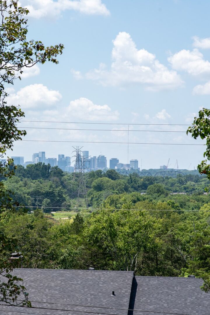 Property Photo: 237 Craigmeade Dr TN 37214