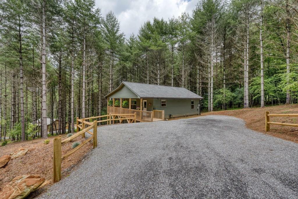 Property Photo: 124 Lakeside Estates Drive NC 28904