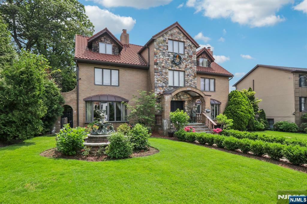 1060 Briar Way  Fort Lee NJ 07024 photo