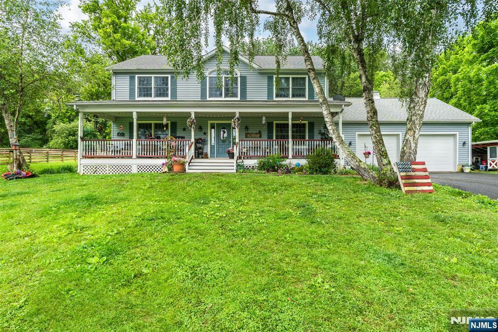 Property Photo:  15 Franeks Road  NJ 07419 