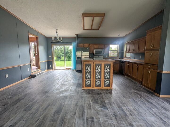 Property Photo:  204 6th Street W  MN 56319 