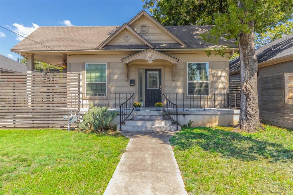 Property Photo: 825 W 12th Street TX 75208