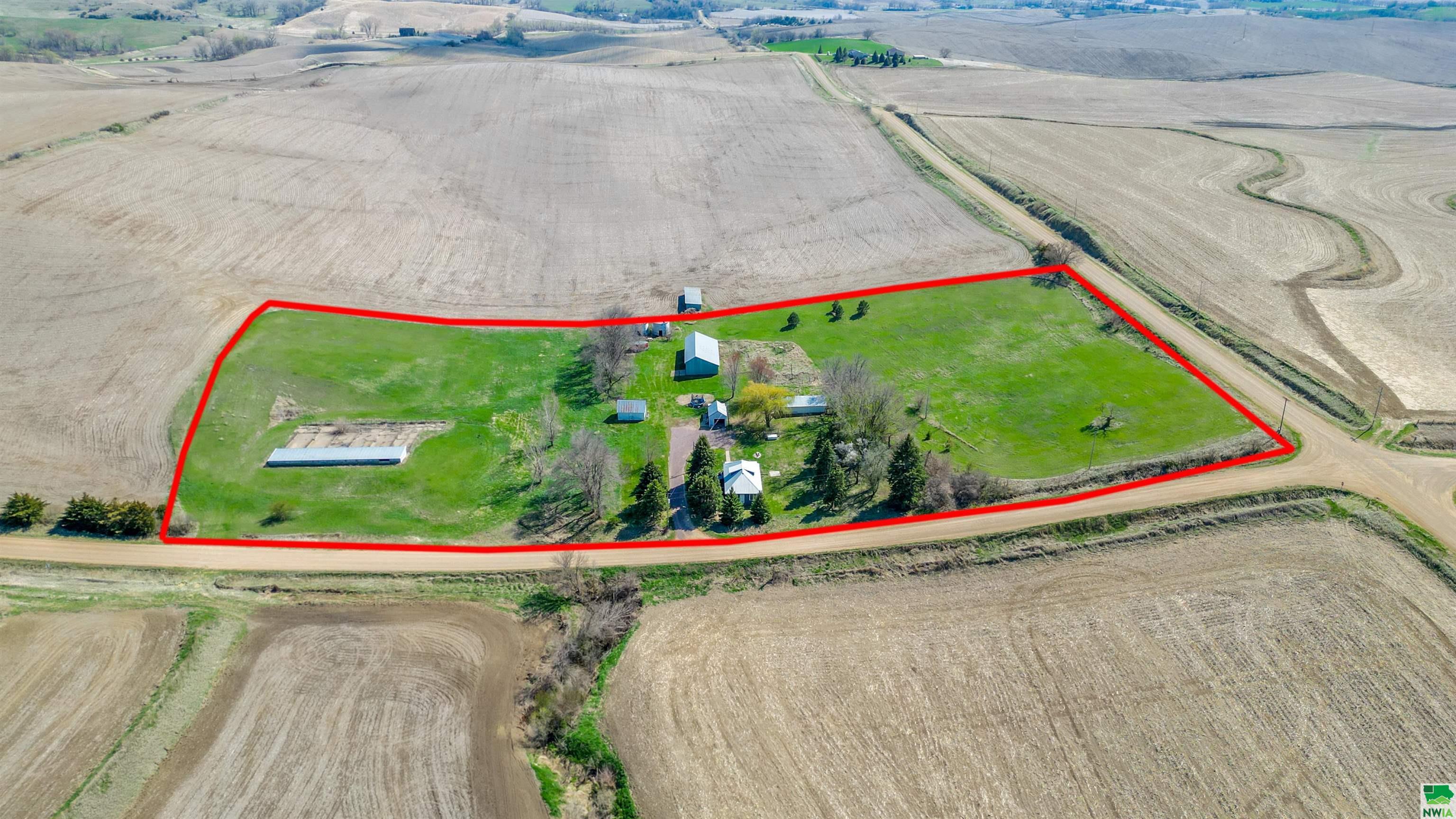 Property Photo: 3118 290th Street IA 51026