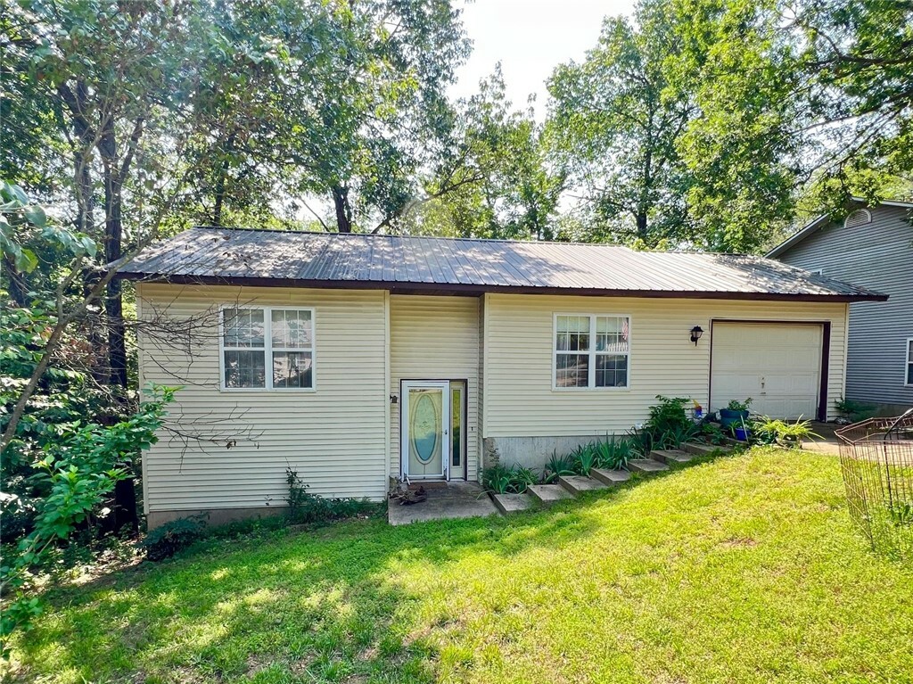107 Jay Lane  Eureka Springs AR 72632 photo