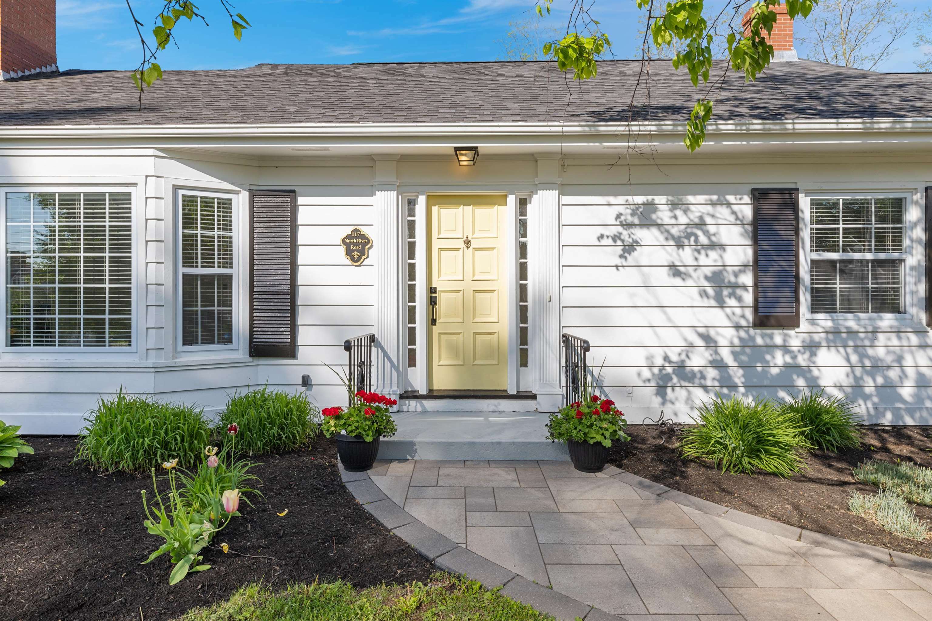 Property Photo: 117 North River Road PE C1A 3K7
