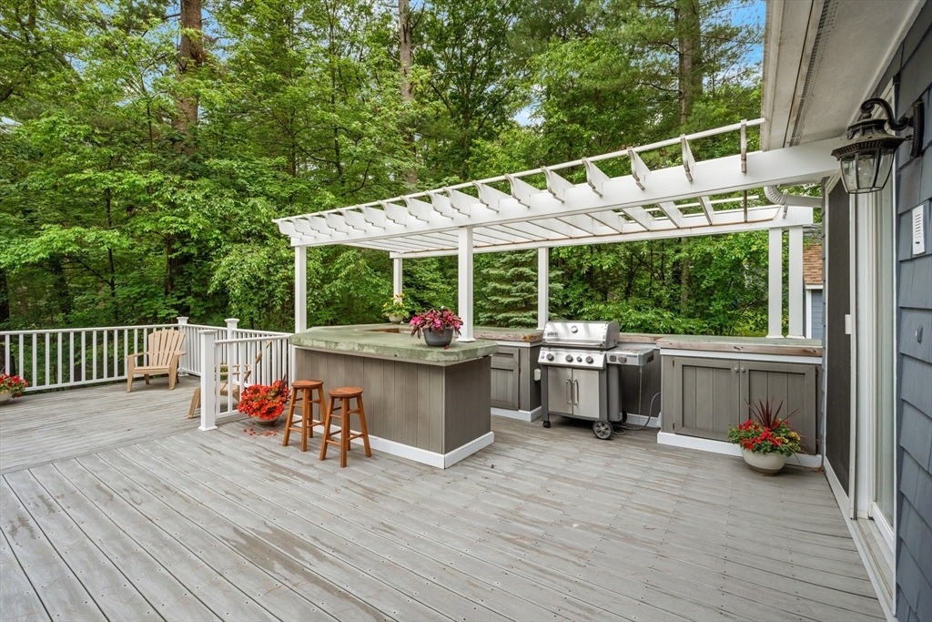 Property Photo:  11 Farrwood Dr  MA 01810 