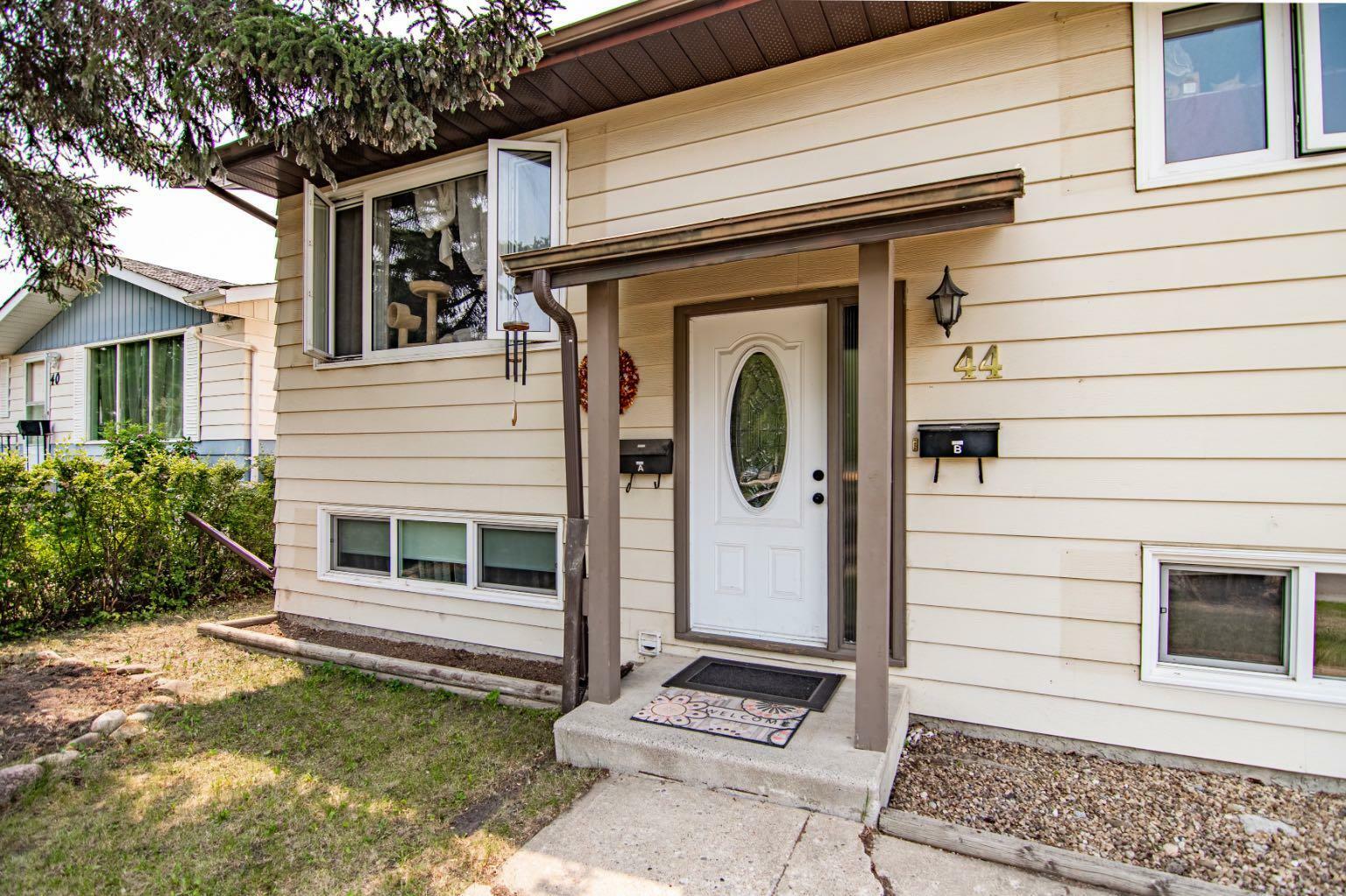 Property Photo: 44 Oyen Crescent AB T4P 1T4