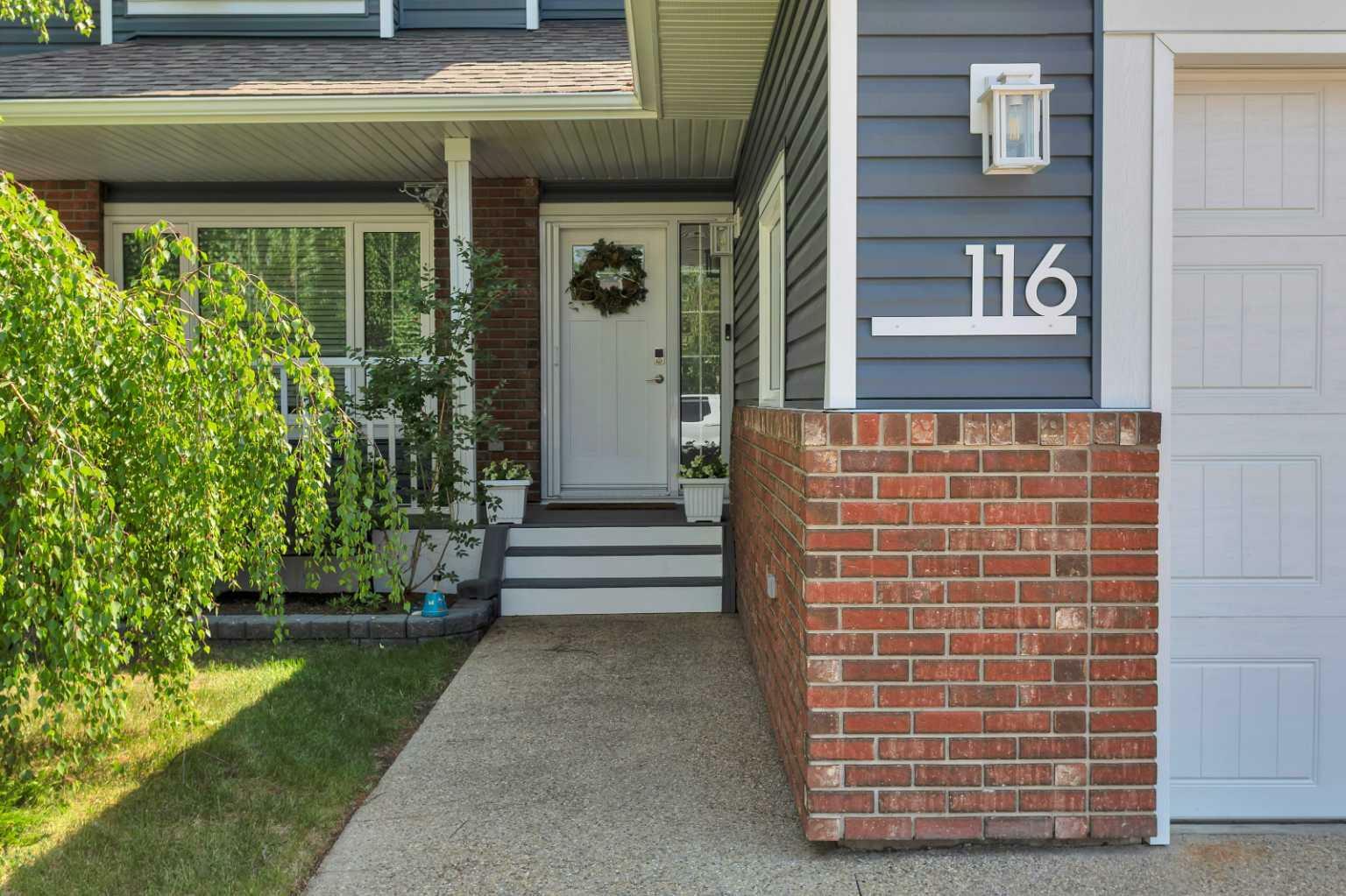 Property Photo: 116 Armitage Close AB T4R 2K6