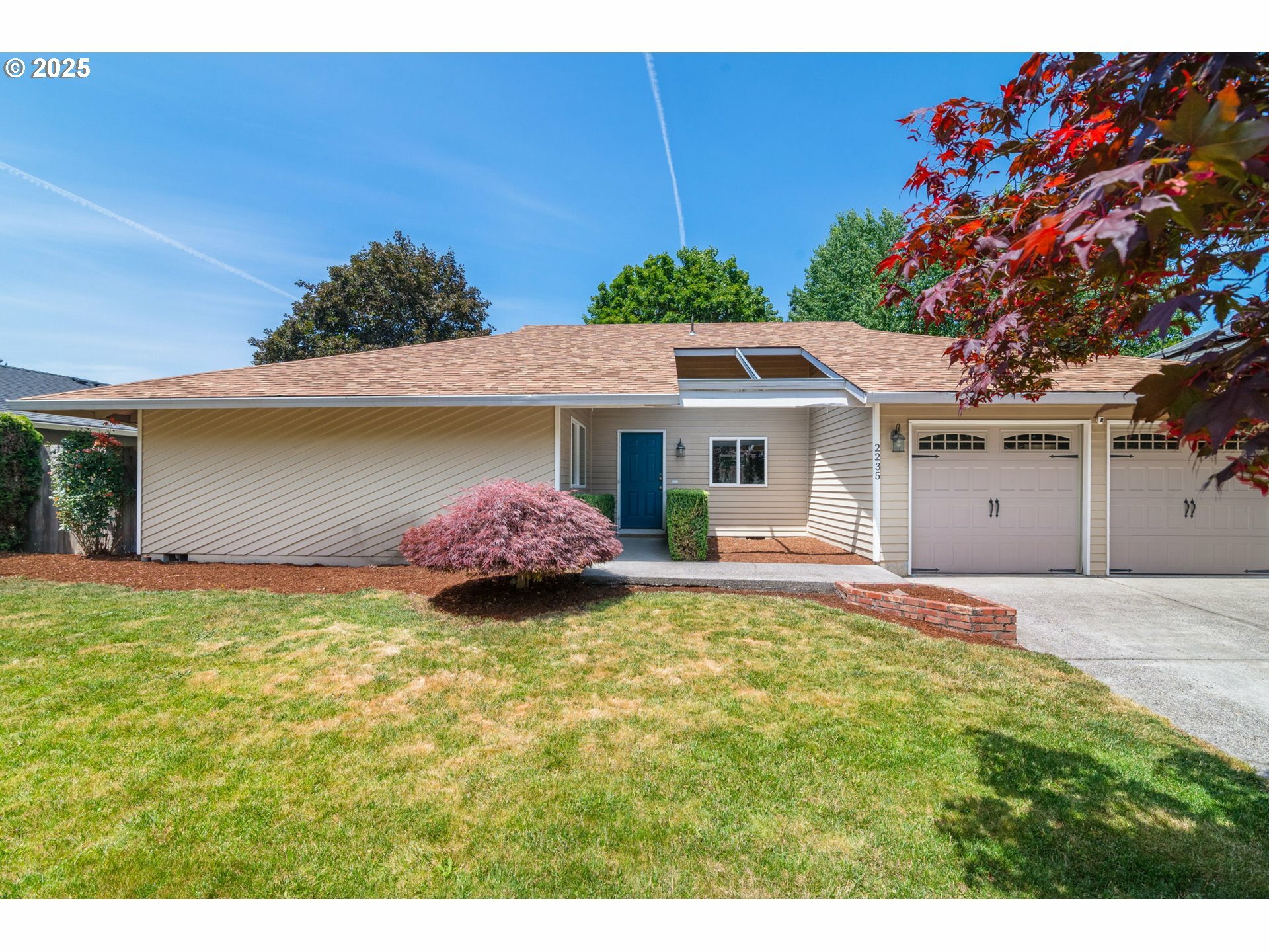 Property Photo: 2235 SE Willow Ct OR 97123
