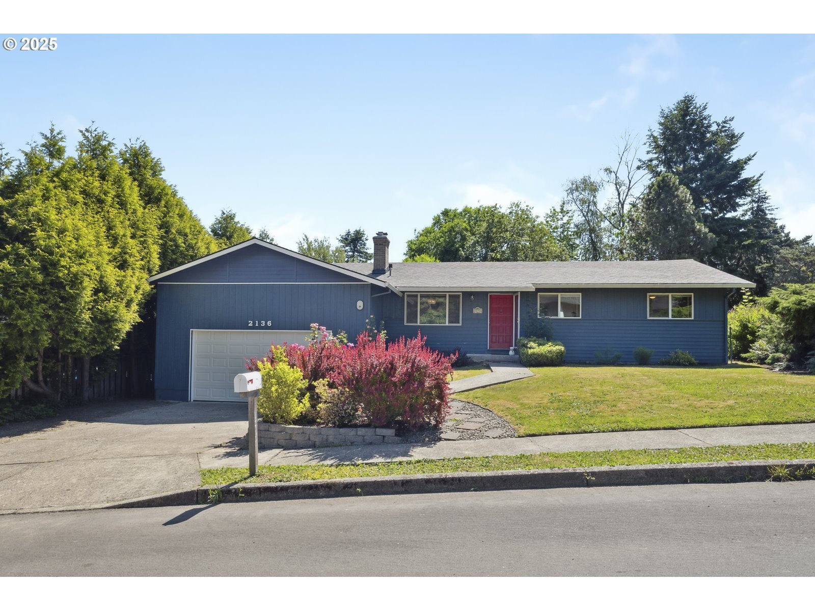 2136 SE Kelly Ave  Gresham OR 97080 photo