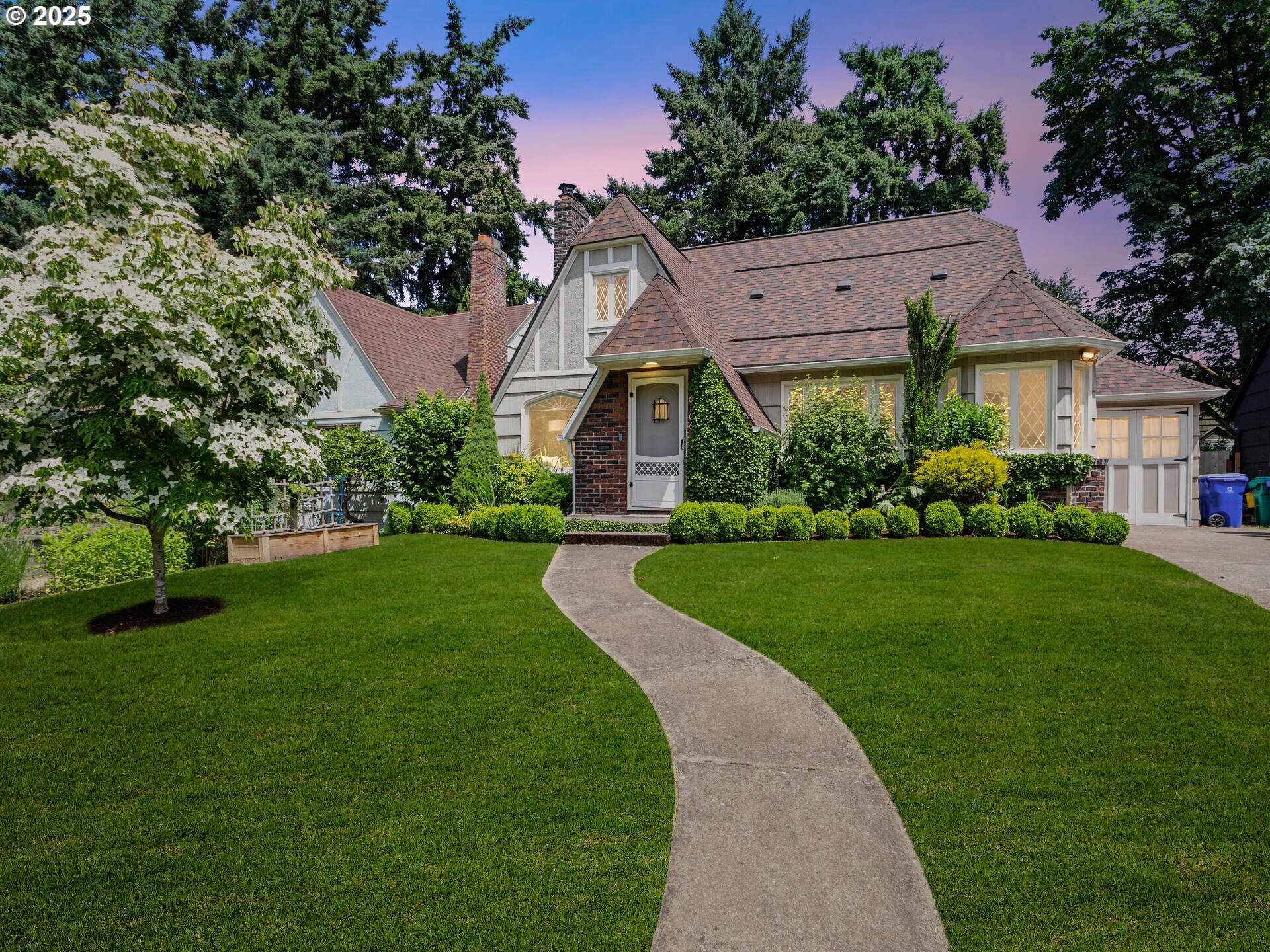 6106 N Michigan Ave  Portland OR 97217 photo