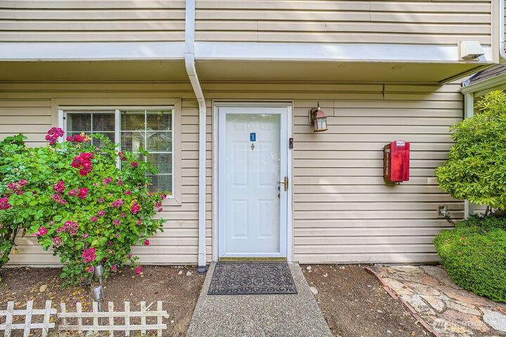 Property Photo:  2100 S 336th Street M1  WA 98003 