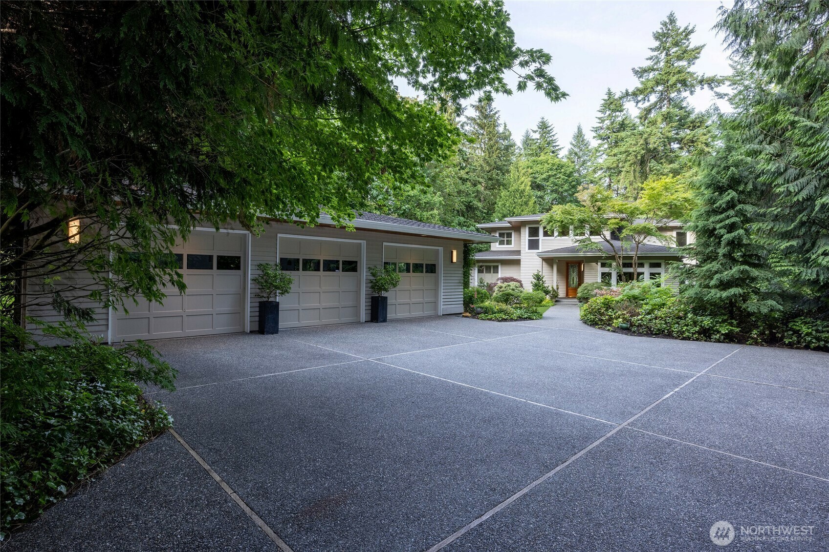 Property Photo: 1540 151st Place SE WA 98012