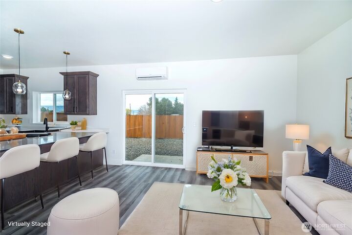 Property Photo: 610 W Windflower WA 98926