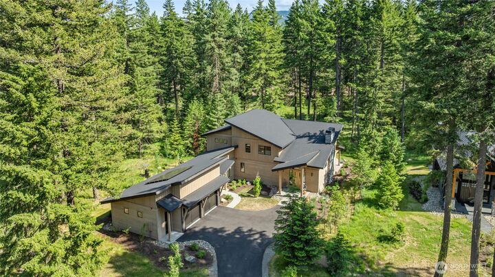 Property Photo:  70  Wood Rose Court  WA 98922 