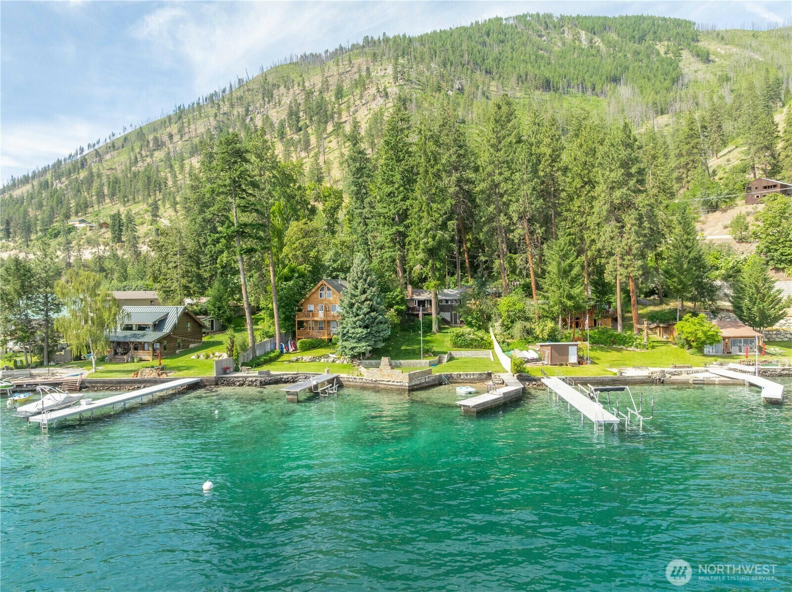 Property Photo: 9368 S Lakeshore Rd WA 98816