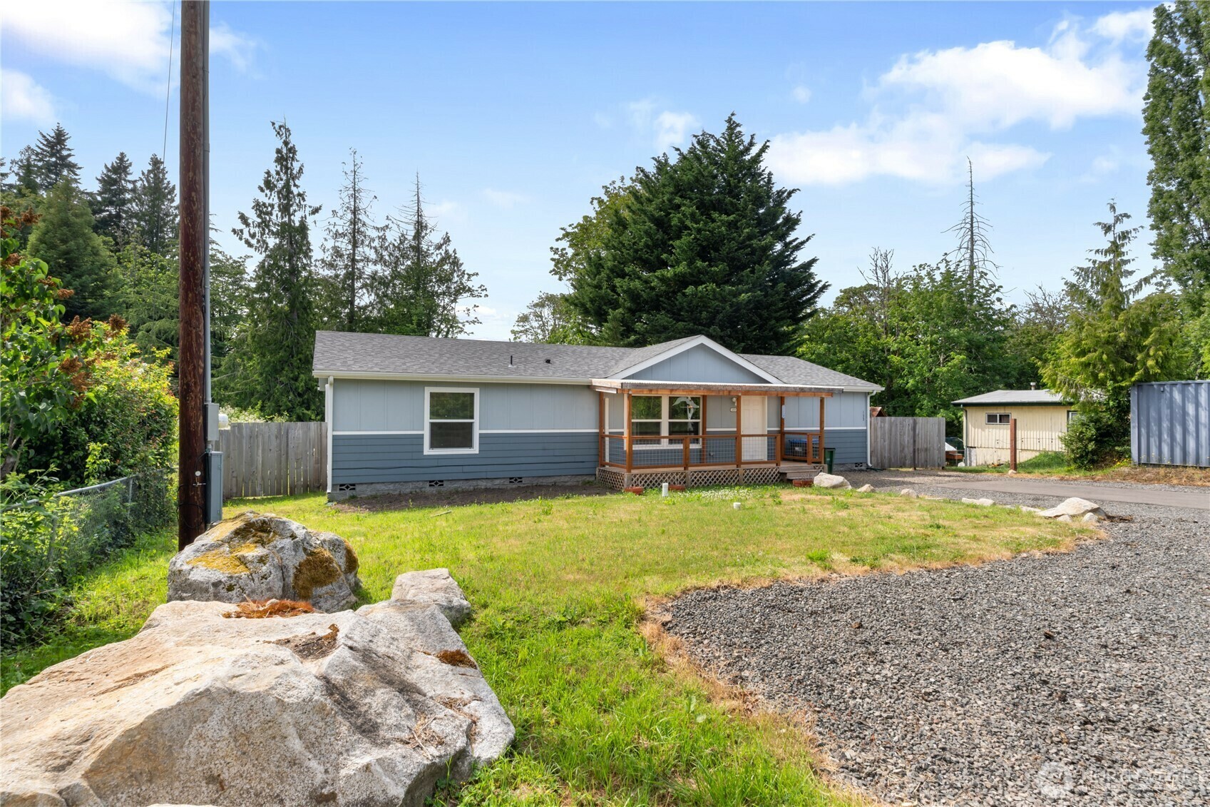Property Photo: 133 Broad Street W WA 98312