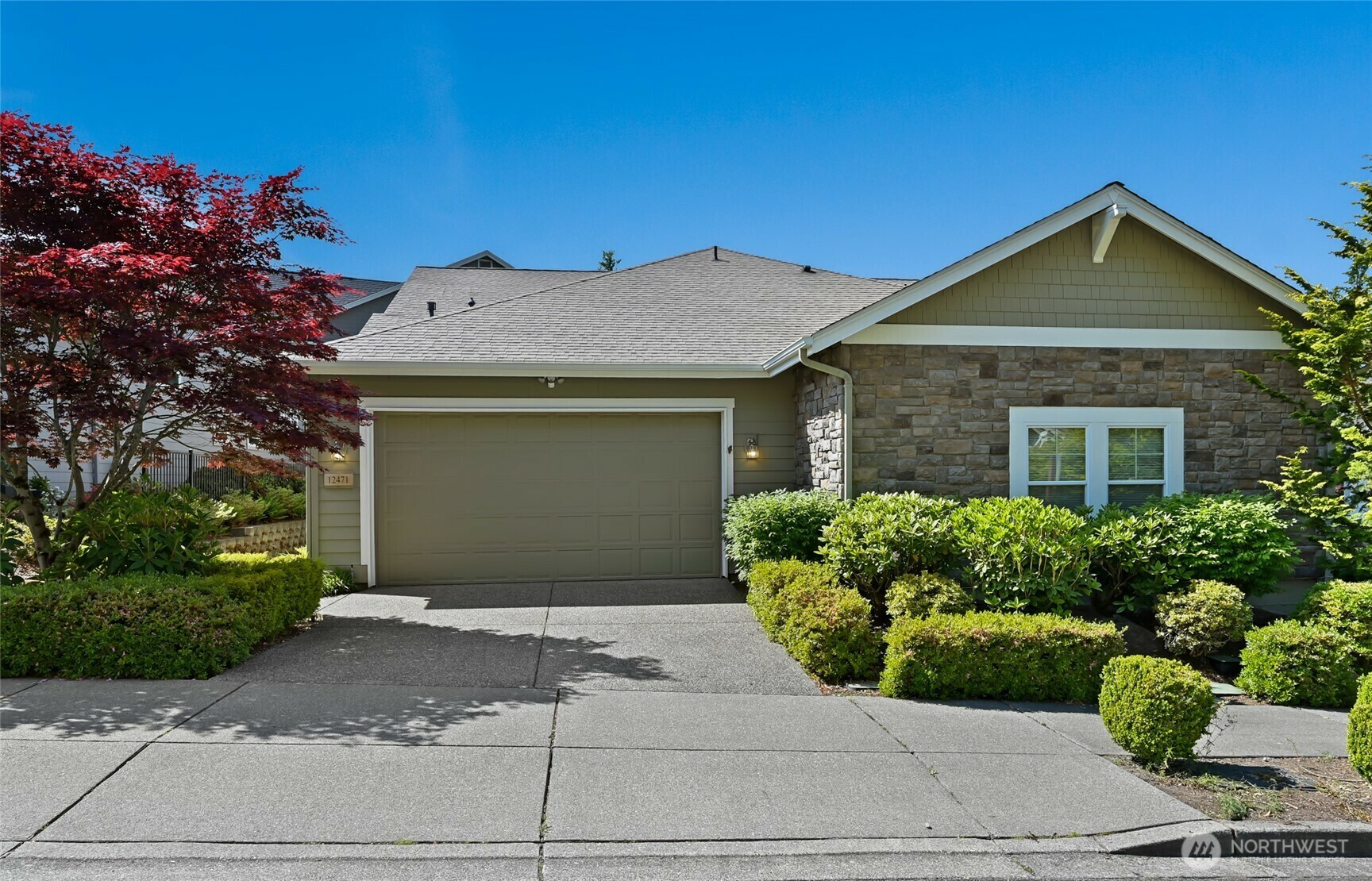 Property Photo: 12471 240th Place NE WA 98053