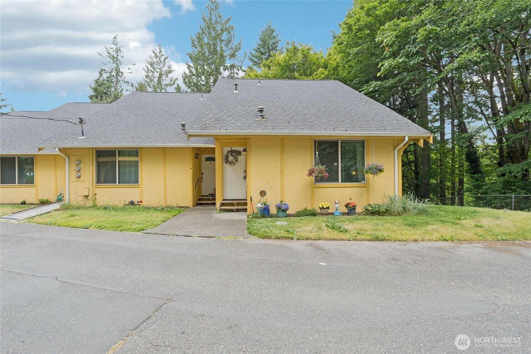 12912  62nd Avenue NW B5  Gig Harbor WA 98332 photo