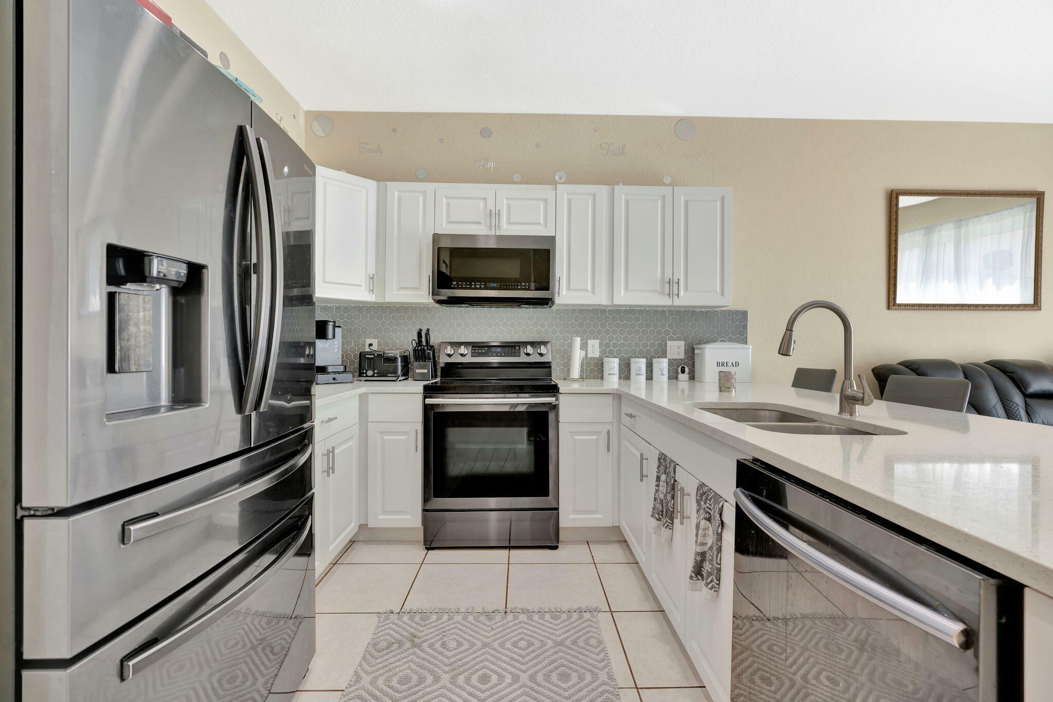 Property Photo: 4463 Lake Tahoe Circle FL 33409