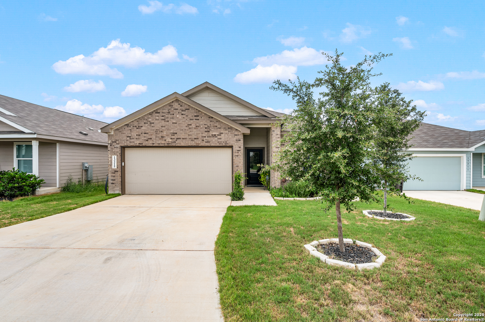 Property Photo: 13215 Turnesa Terrace TX 78221