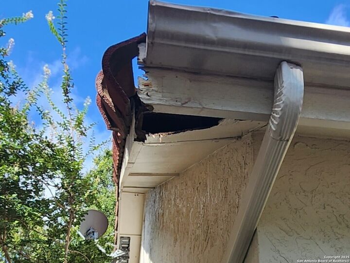 Property Photo: 1022 River Glen W TX 78216